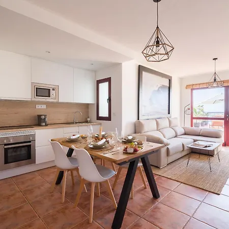 Apartment Giraud Ii - Secluded Beachfront Duplex
